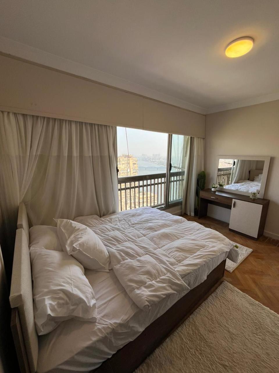 Zamalek Nile Panoramic View 3br Cairo