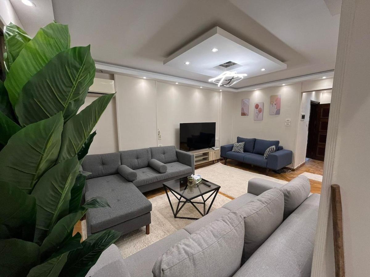 Zamalek Nile Panoramic View 3br Apartment *